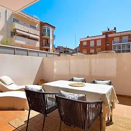 Hotel Ginosi Basics Centric Apartel 4*