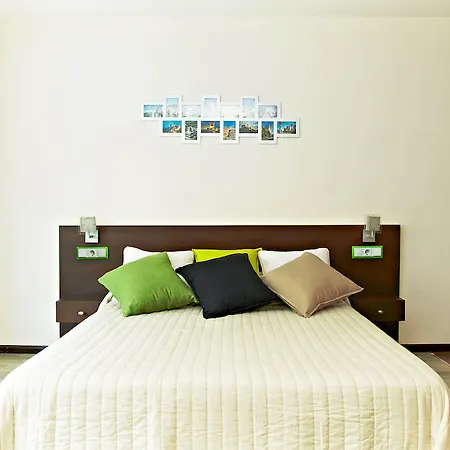 Hotel Ginosi Basics Centric Apartel