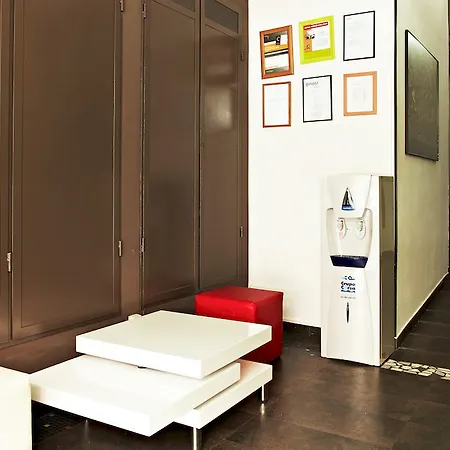 Ginosi Basics Centric Apartel Castelldefels