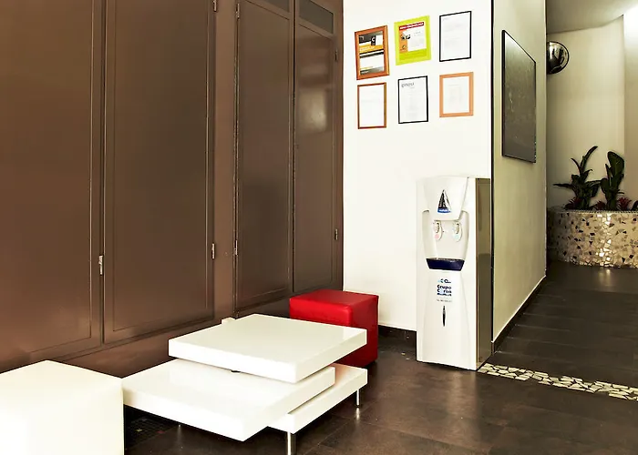 Ginosi Basics Centric Apartel Castelldefels